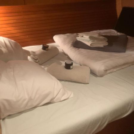 Hotel Nuit Sur Un Bateau à La Rochelle  Extérieur photo