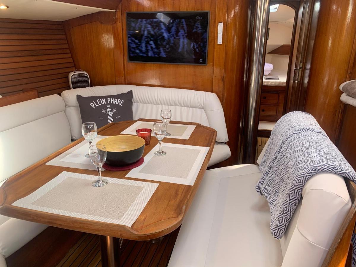 Hotel Nuit Sur Un Bateau à La Rochelle  Extérieur photo